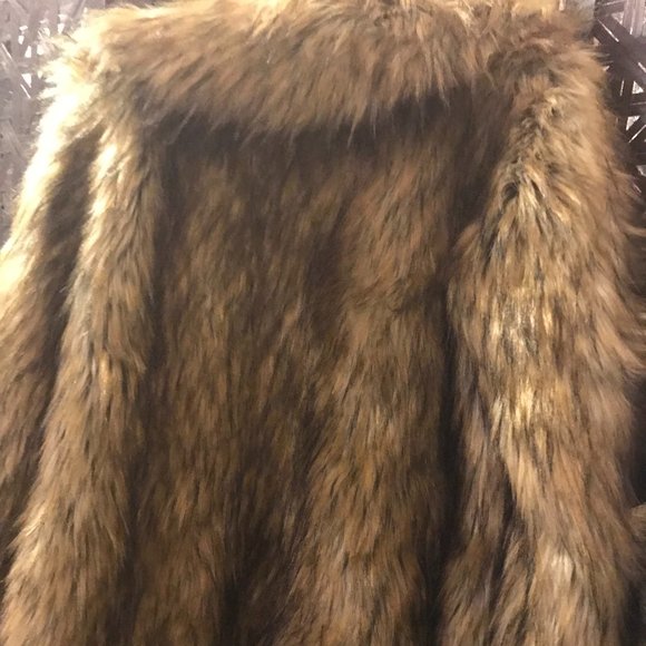 Akira Black Label Ammo Faux Fur Coat - Picture 3 of 3